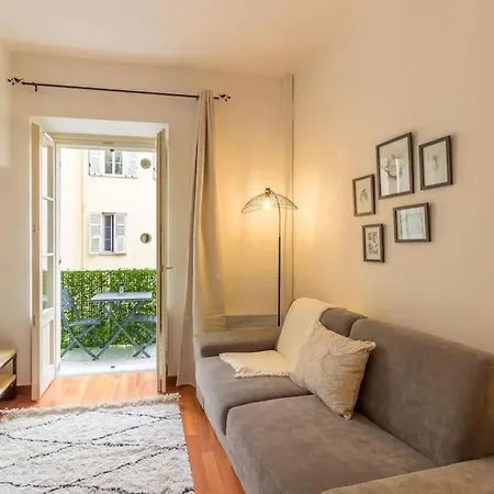 L13 Flat 5mins Walk To Ac/balcon/wifi Apartment Nizza